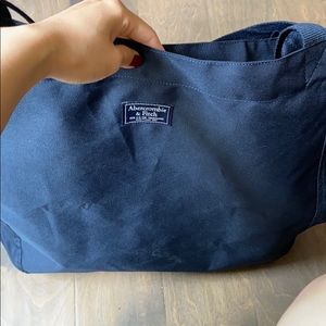 Blue tote